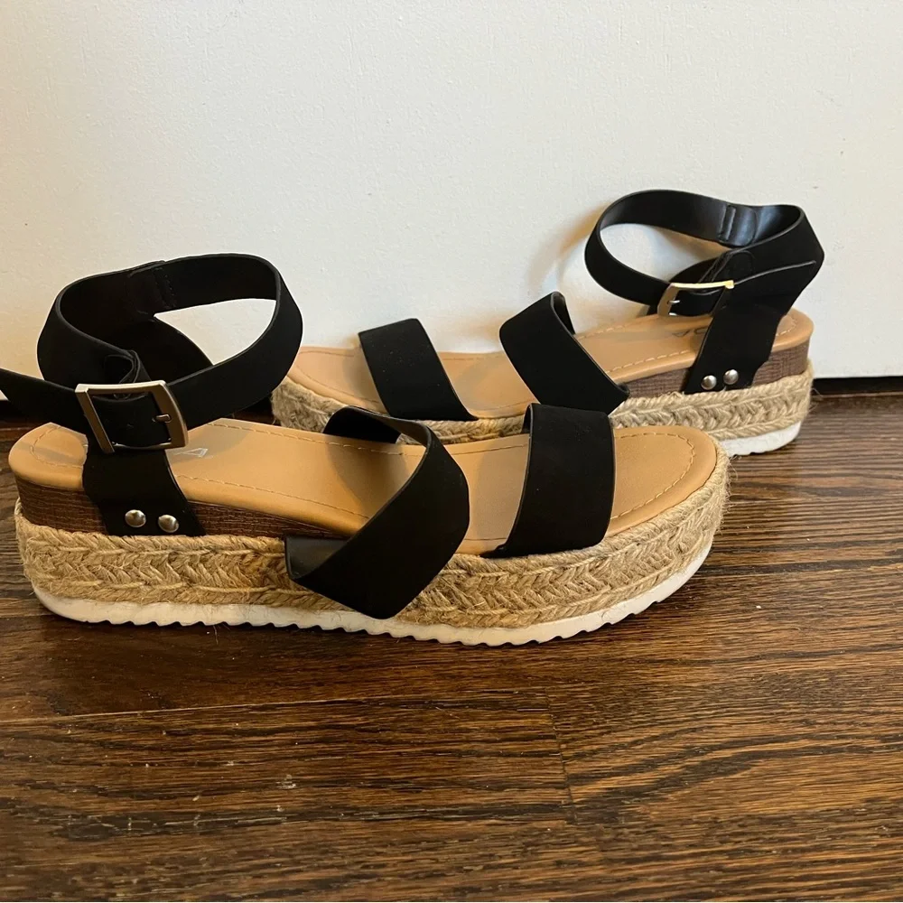 Soda black tan espadrille platform sandal women’s size 9 strappy ankle buckle